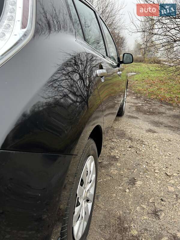 Хэтчбек Nissan Leaf 2013 в Лозовой фото 12 Хэтчбек Nissan Leaf 2013 в Лозовой