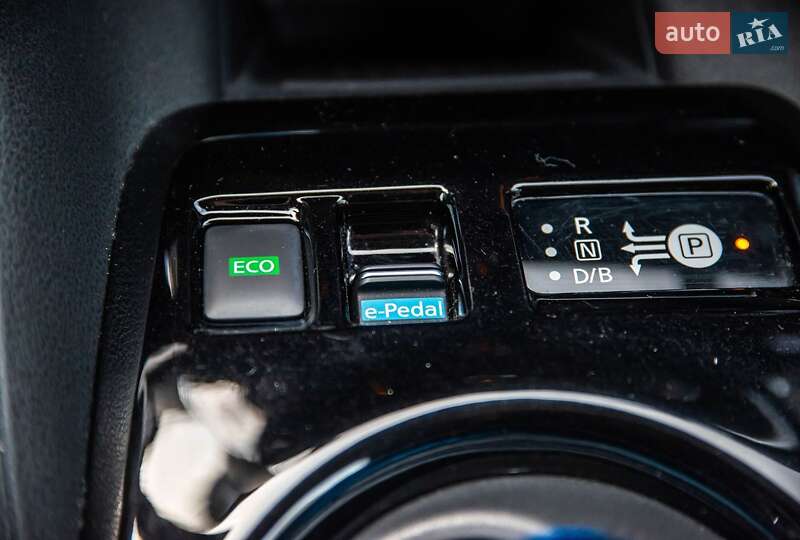 Хетчбек Nissan Leaf 2018 в Києві