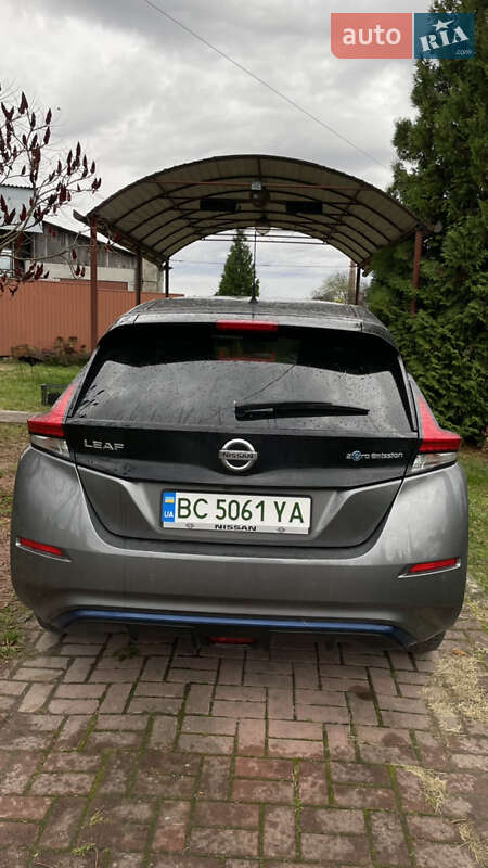 Хетчбек Nissan Leaf 2018 в Львові
