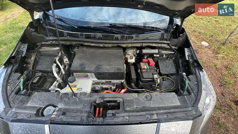 Хетчбек Nissan Leaf 2018 в Львові