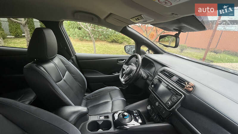 Хетчбек Nissan Leaf 2018 в Львові
