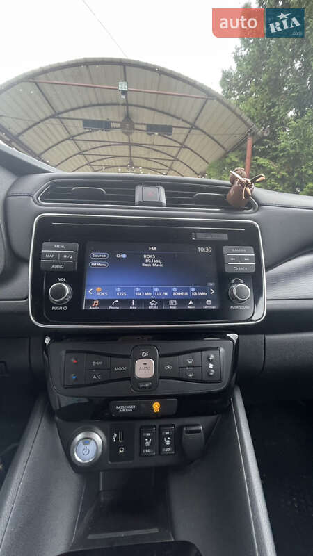 Хетчбек Nissan Leaf 2018 в Львові