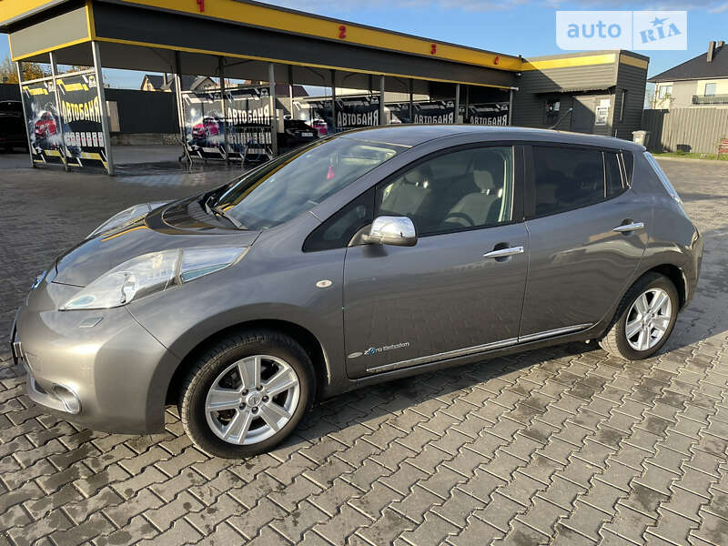 Хэтчбек Nissan Leaf 2013 в Тернополе