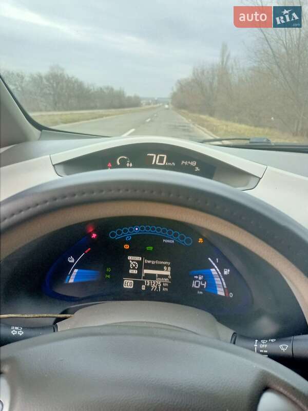 Хетчбек Nissan Leaf 2012 в Миколаєві