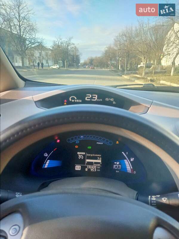 Хетчбек Nissan Leaf 2012 в Миколаєві