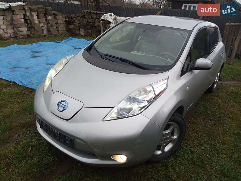 Nissan Leaf 2011