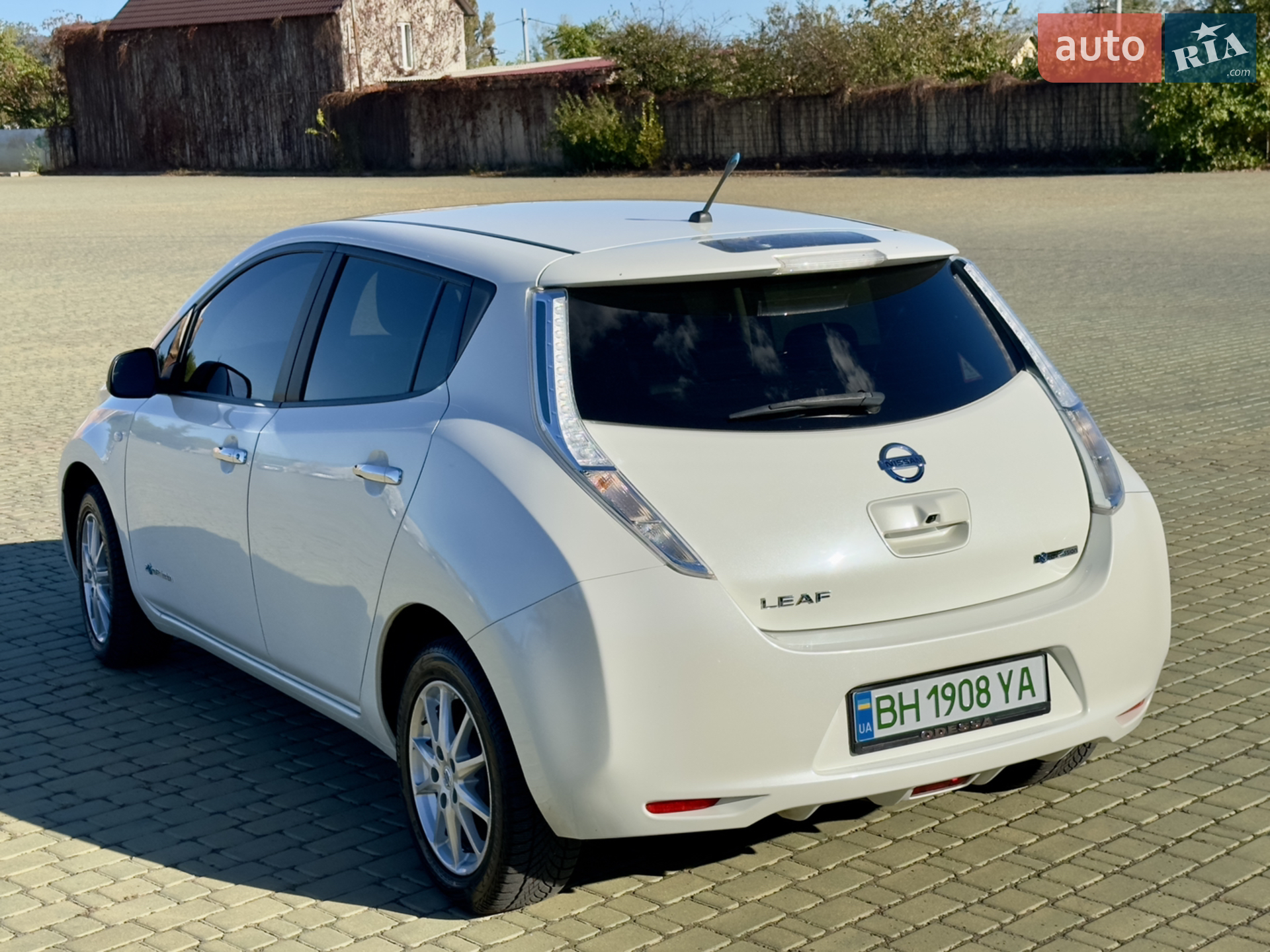 2013 Nissan Leaf - мініатюра 32
