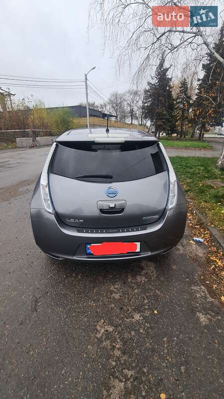 Хэтчбек Nissan Leaf 2013 в Днепре фото 8 Хэтчбек Nissan Leaf 2013 в Днепре