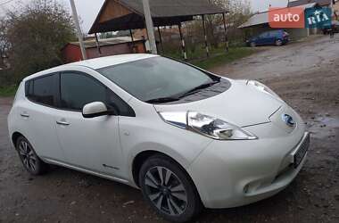 Хэтчбек Nissan Leaf 2014 в Дрогобыче