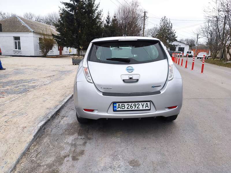 Хэтчбек Nissan Leaf 2016 в Виннице