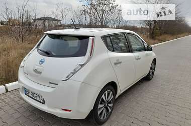 Хэтчбек Nissan Leaf 2016 в Черноморске