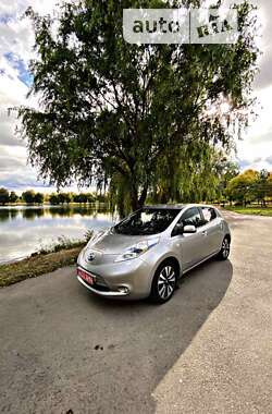 Хэтчбек Nissan Leaf 2016 в Ровно