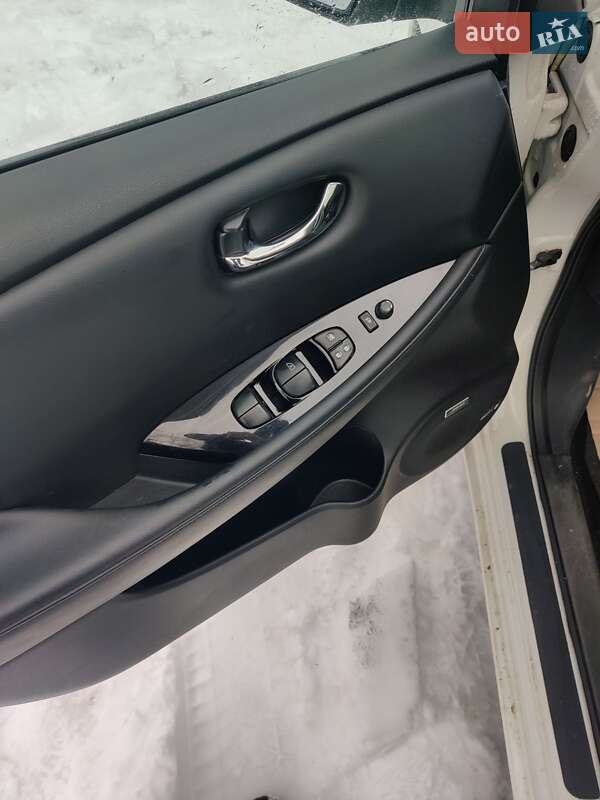 Хетчбек Nissan Leaf 2014 в Тернополі фото 8 Хетчбек Nissan Leaf 2014 в Тернополі