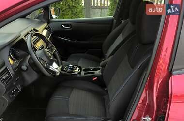 Хэтчбек Nissan Leaf 2019 в 