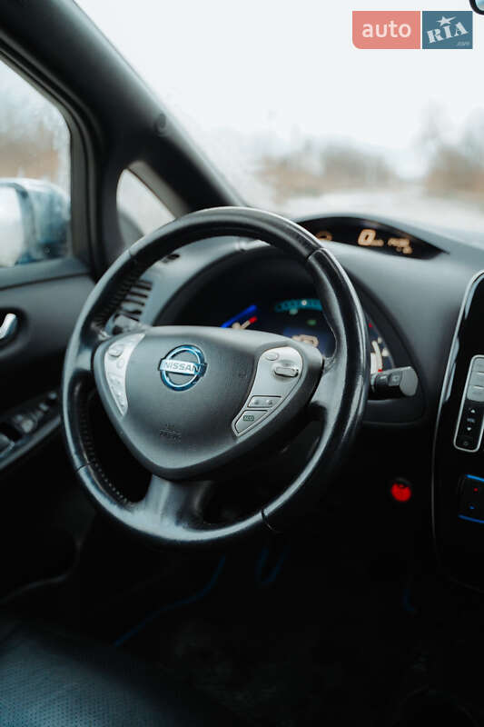 Хэтчбек Nissan Leaf 2013 в Львове фото 15 Хэтчбек Nissan Leaf 2013 в Львове