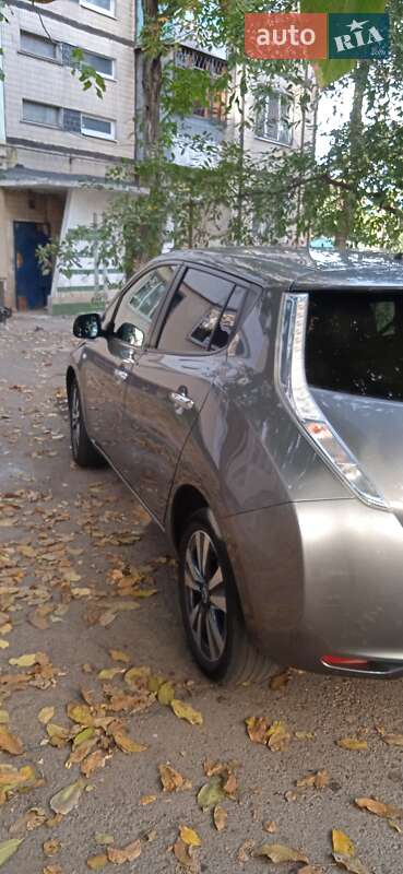 Хэтчбек Nissan Leaf 2014 в Одессе