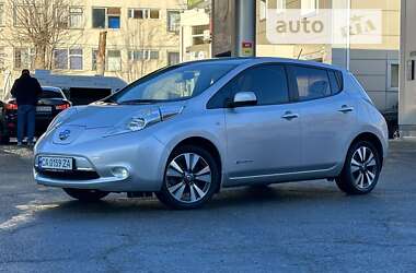 Хэтчбек Nissan Leaf 2017 в Одессе