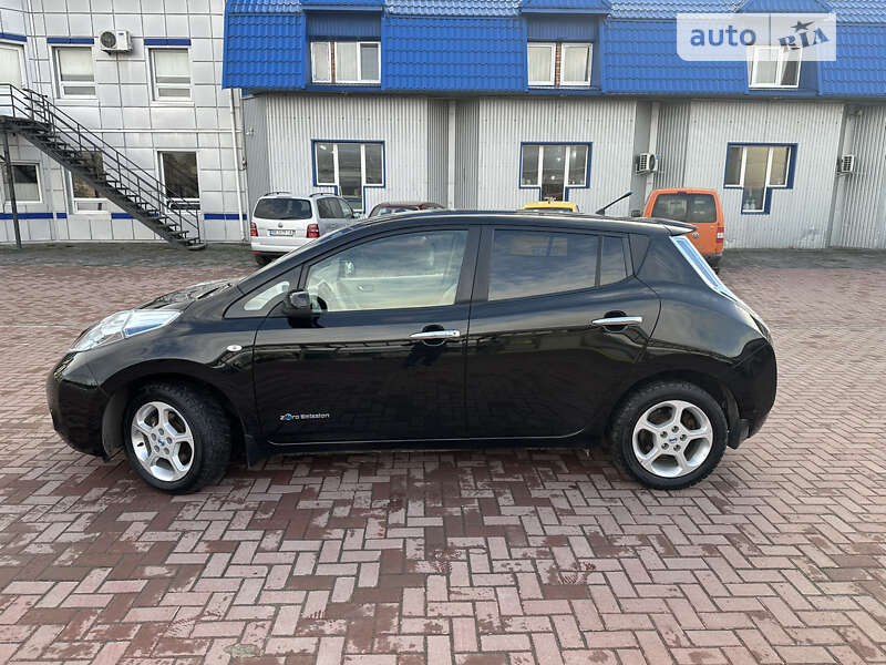 Хэтчбек Nissan Leaf 2012 в Ровно