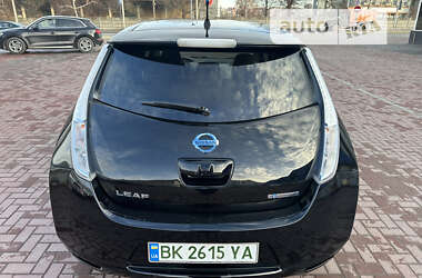 Хэтчбек Nissan Leaf 2012 в Ровно