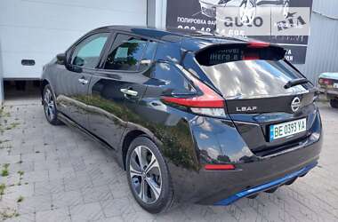 Хэтчбек Nissan Leaf 2018 в Николаеве