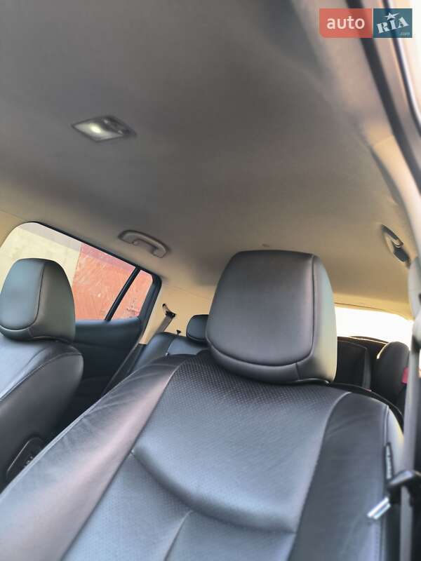 Хэтчбек Nissan Leaf 2014 в Гайвороне