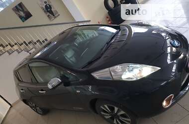 Хетчбек Nissan Leaf 2014 в Дніпрі