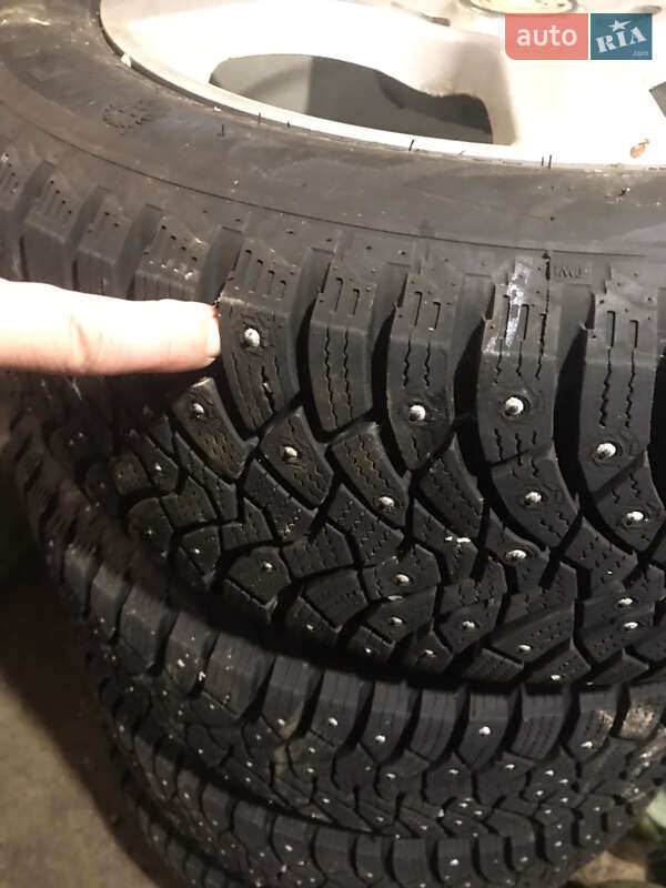 Хэтчбек Nissan Leaf 2014 в Березане