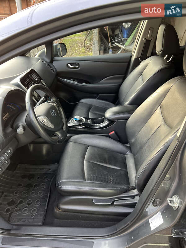 Хэтчбек Nissan Leaf 2013 в Житомире