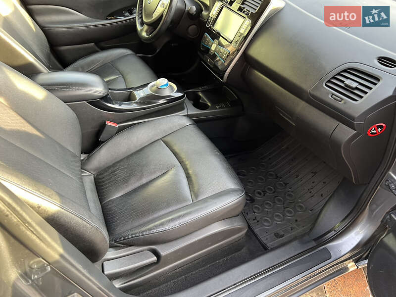 Хэтчбек Nissan Leaf 2013 в Житомире