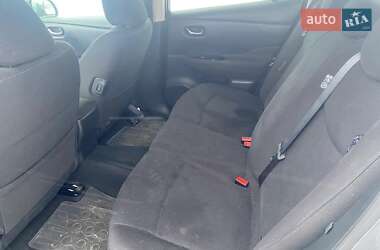 Хетчбек Nissan Leaf 2014 в 