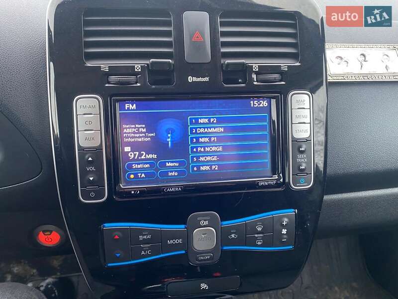 Хэтчбек Nissan Leaf 2014 в Локачах