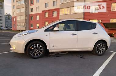 Хэтчбек Nissan Leaf 2013 в Виннице