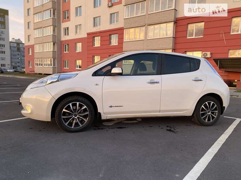 Хетчбек Nissan Leaf 2013 в Вінниці фото 10 Хетчбек Nissan Leaf 2013 в Вінниці