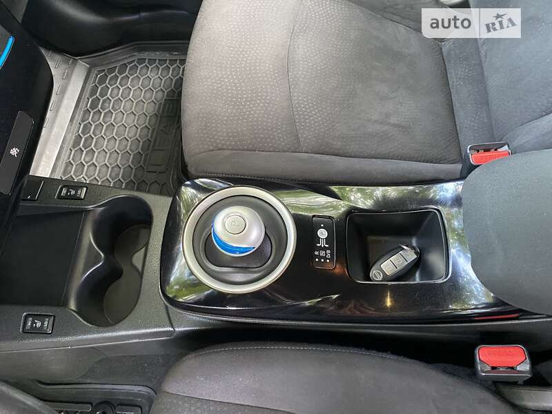 Хетчбек Nissan Leaf 2013 в Вінниці фото 19 Хетчбек Nissan Leaf 2013 в Вінниці