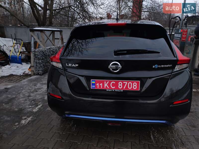 Хэтчбек Nissan Leaf 2018 в Житомире