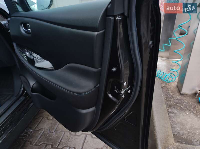 Хэтчбек Nissan Leaf 2018 в Житомире