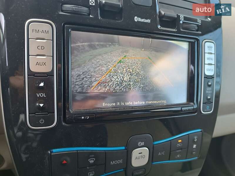 Хетчбек Nissan Leaf 2012 в Ужгороді