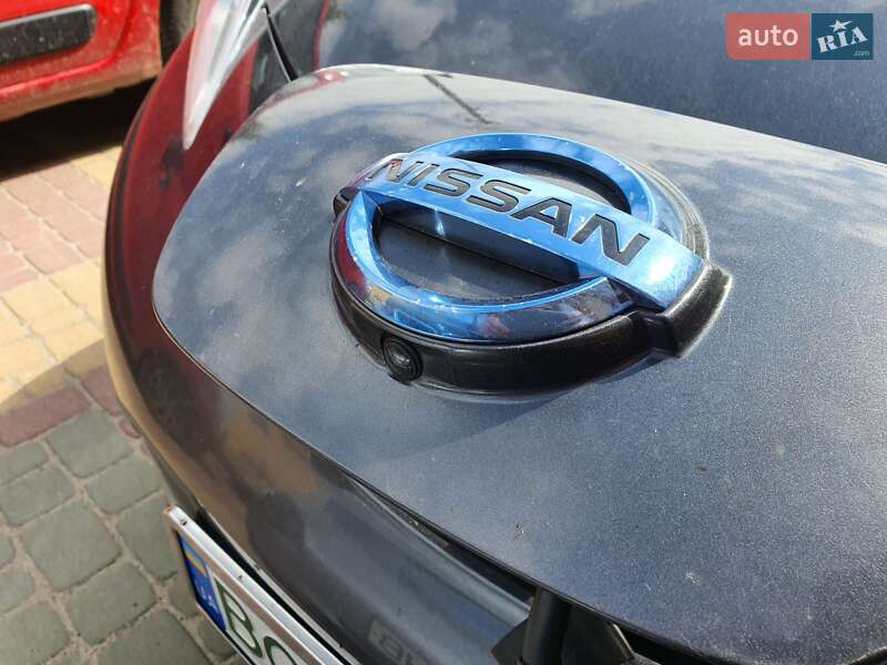 Хетчбек Nissan Leaf 2013 в Городку