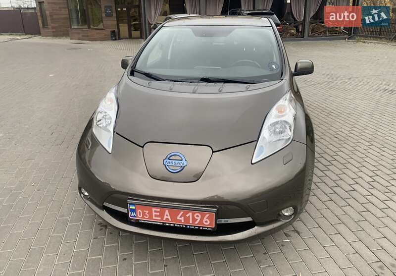 Хетчбек Nissan Leaf 2016 в Рівному