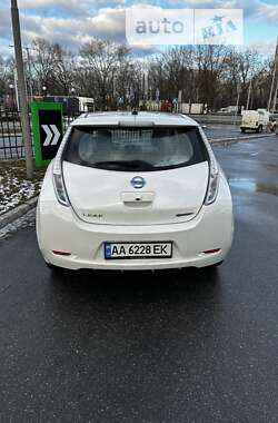 Хетчбек Nissan Leaf 2014 в Києві