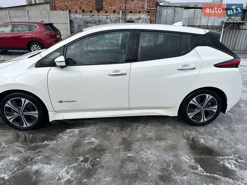 Хетчбек Nissan Leaf 2017 в Харкові фото 6 Хетчбек Nissan Leaf 2017 в Харкові