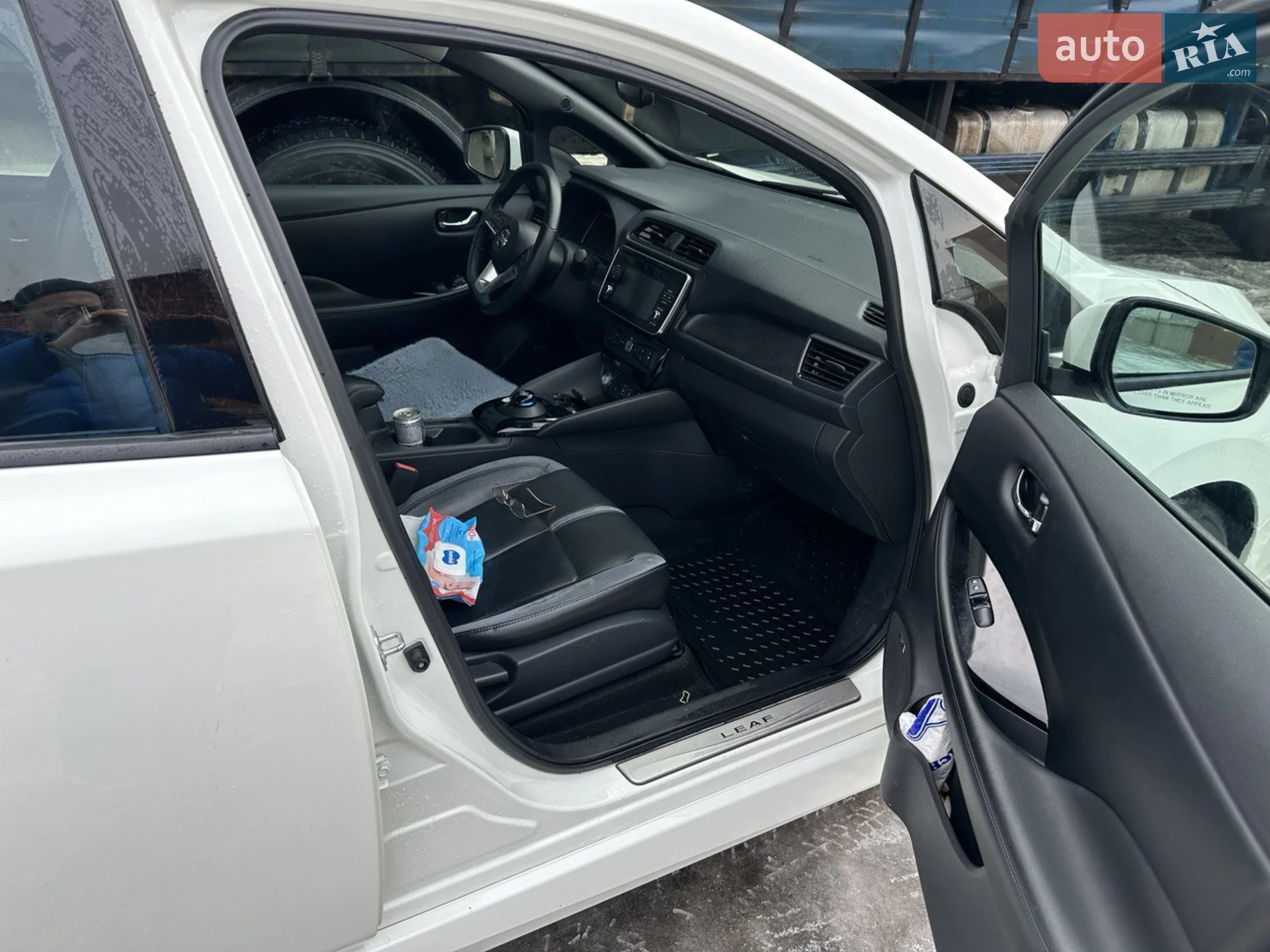 2017 Nissan Leaf - мініатюра 10