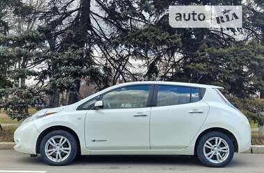 Хэтчбек Nissan Leaf 2012 в Николаеве