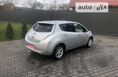 Хэтчбек Nissan Leaf 2011 в Черновцах