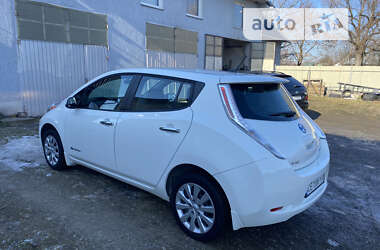 Хетчбек Nissan Leaf 2016 в Чернівцях