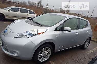 Хетчбек Nissan Leaf 2012 в Кривому Розі