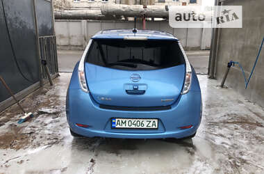 Хэтчбек Nissan Leaf 2011 в Киеве