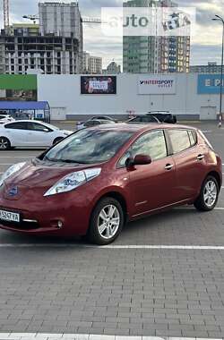 Хэтчбек Nissan Leaf 2011 в Одессе