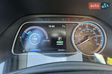 Хэтчбек Nissan Leaf 2018 в Киеве