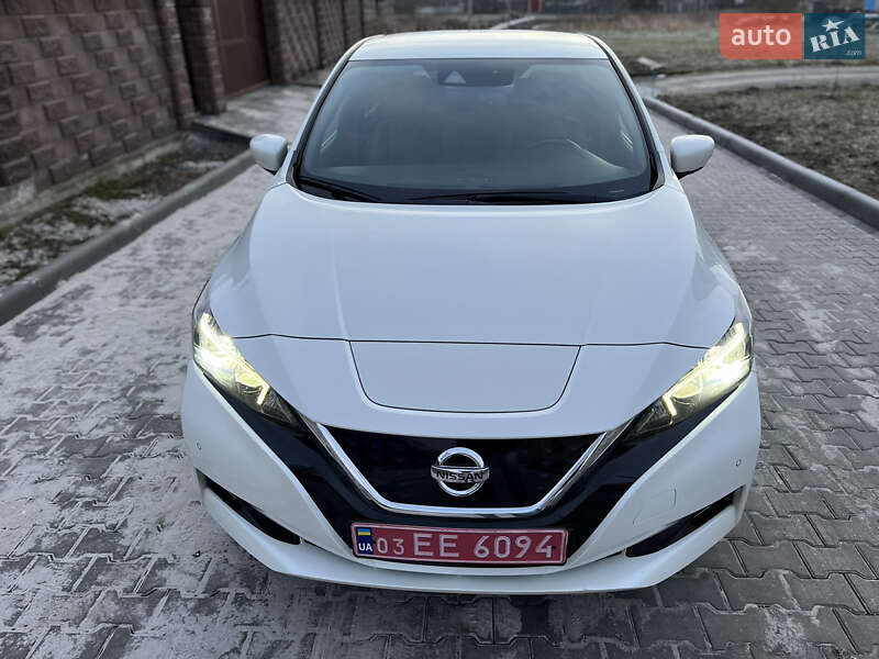 Хэтчбек Nissan Leaf 2018 в Ровно